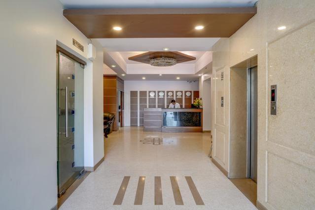 Hotel Bluestone Ghaziabad Exterior foto